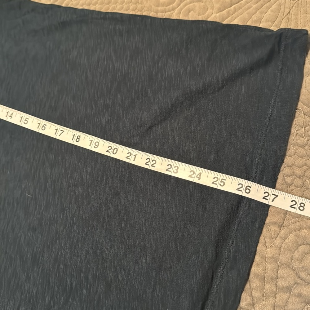 THEORY Polo Shirt. Size Large - Picture 10 of 10
